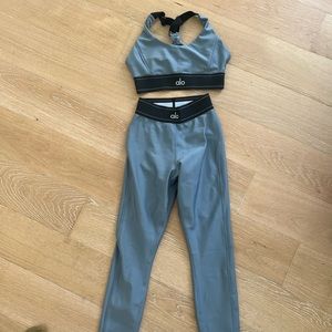 Alo Yoga Set